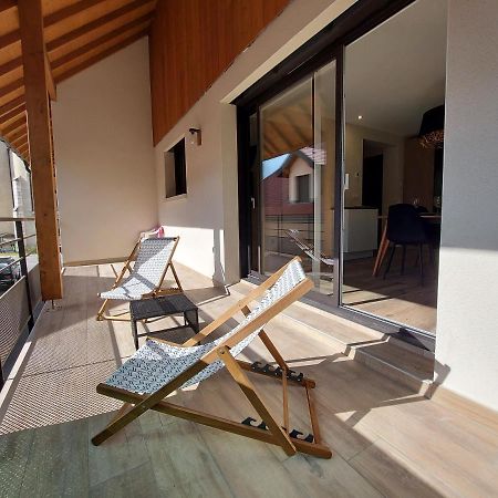 Charmant Et Spacieux Appartement A Quelques Pas Du Lac Duingt Bagian luar foto