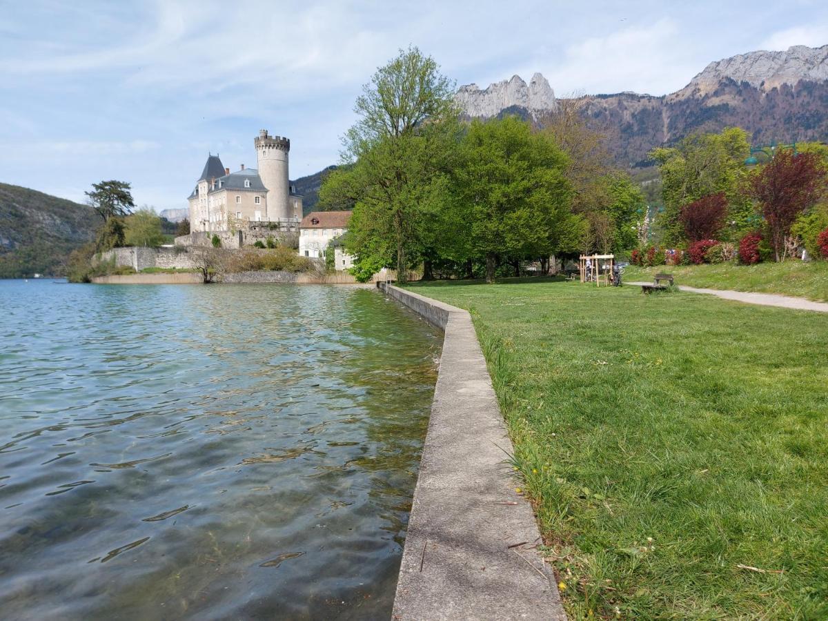 Charmant Et Spacieux Appartement A Quelques Pas Du Lac Duingt Bagian luar foto