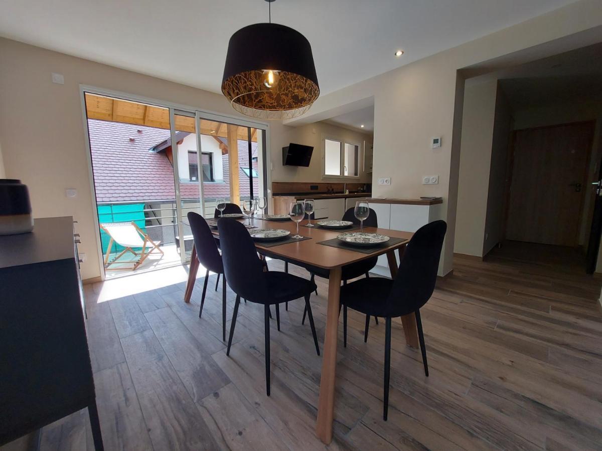 Charmant Et Spacieux Appartement A Quelques Pas Du Lac Duingt Bagian luar foto