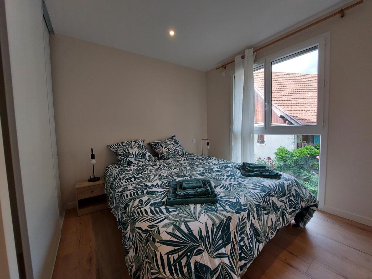 Charmant Et Spacieux Appartement A Quelques Pas Du Lac Duingt Bagian luar foto